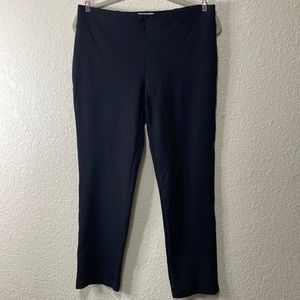 Liz Claiborne Women’s Petite Black Leggings. Good Condition. Size PL.